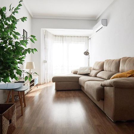 Low Cost Apartments Center Elche Exteriör bild
